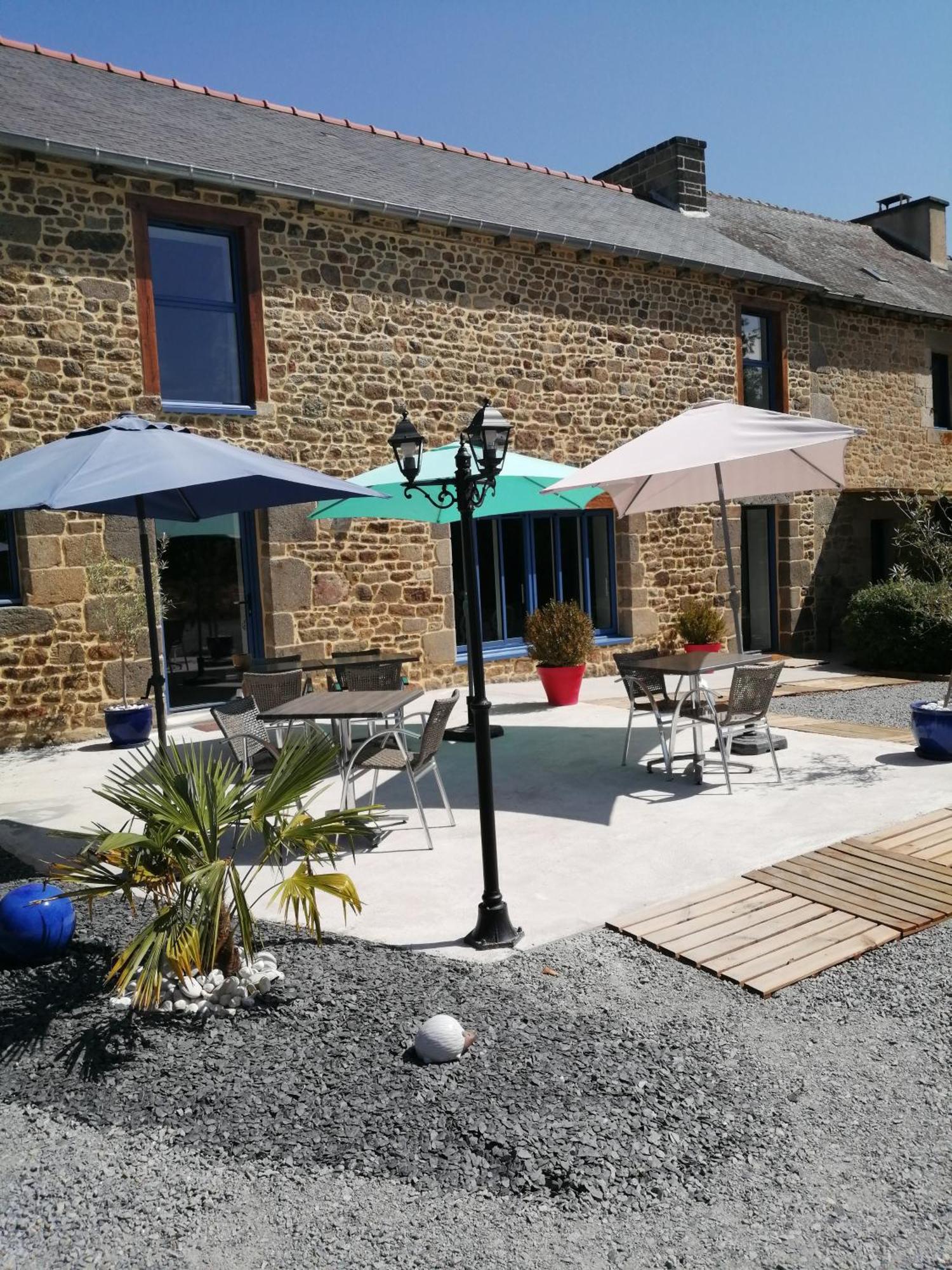 Le Douetaux Chambres D'Hotes La Baussaine エクステリア 写真
