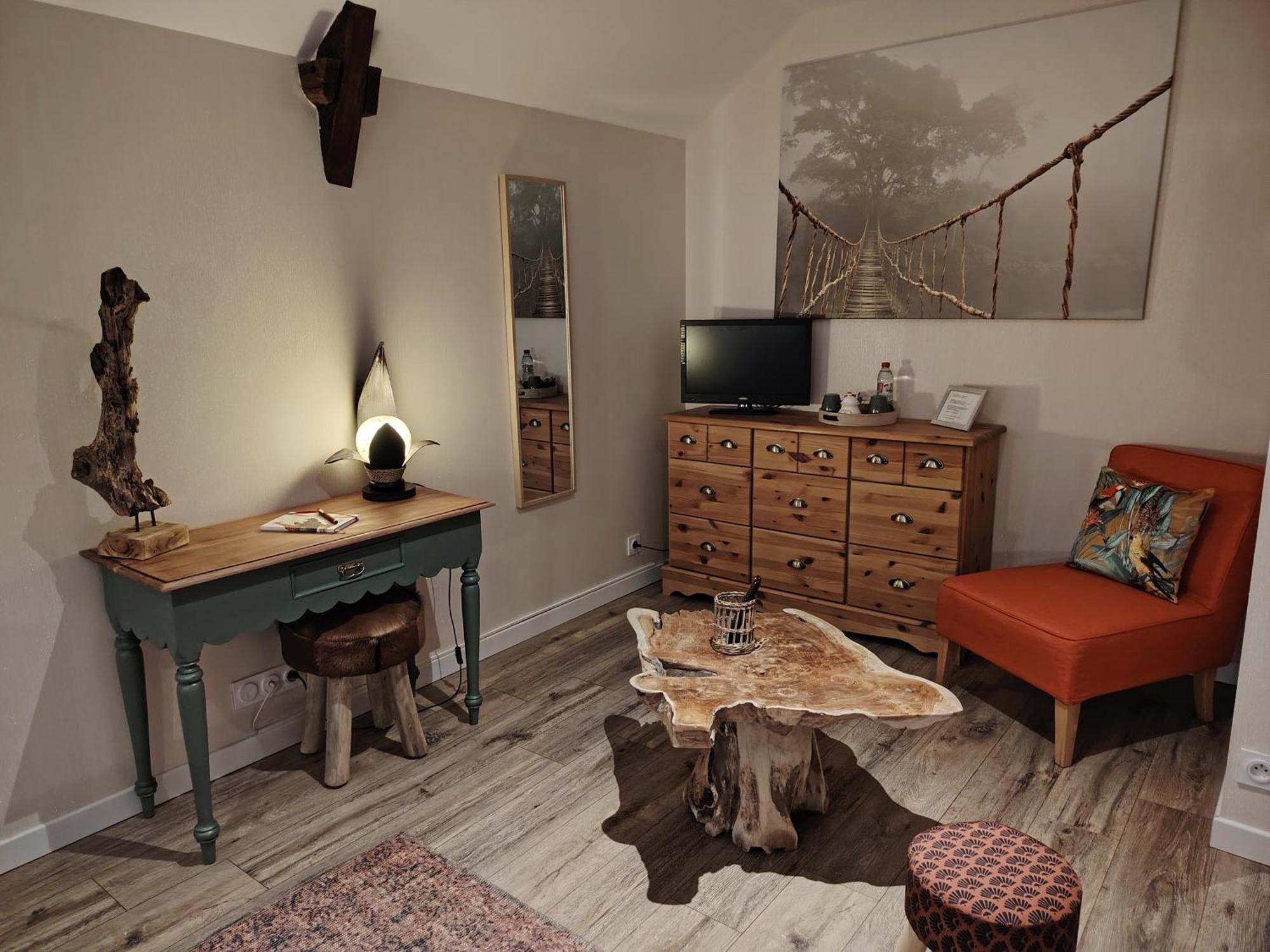 Le Douetaux Chambres D'Hotes La Baussaine 部屋 写真